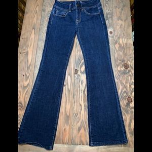 American Eagle size 6